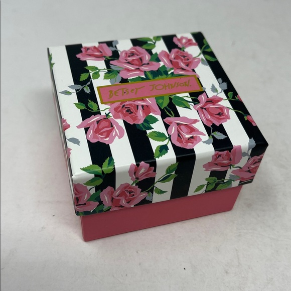 BETSEY JOHNSON BUMBLEBEE EARRINGS GOLD BLACK STRIPE IRIDESCENT RHINESTONES NWT - Picture 3 of 8